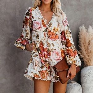 UPWIND FLORAL POCKETED CROCHET ROMPER NEW